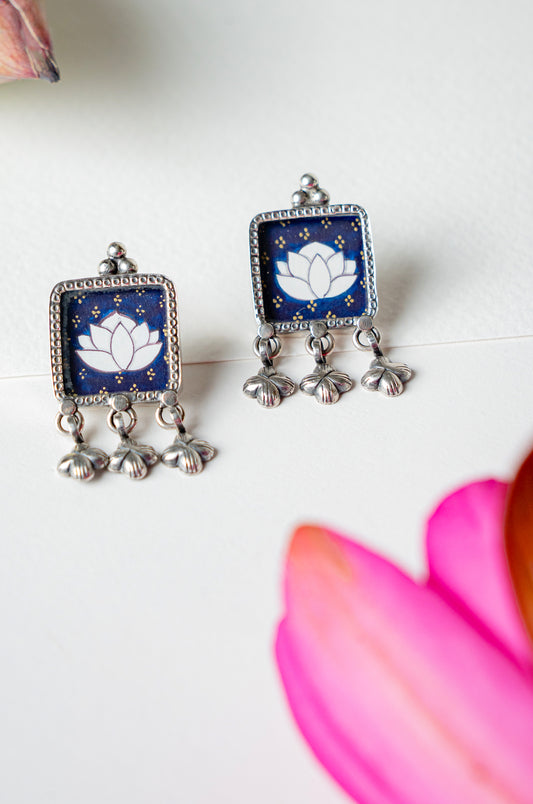 Lotus in a Square - 925 Silver